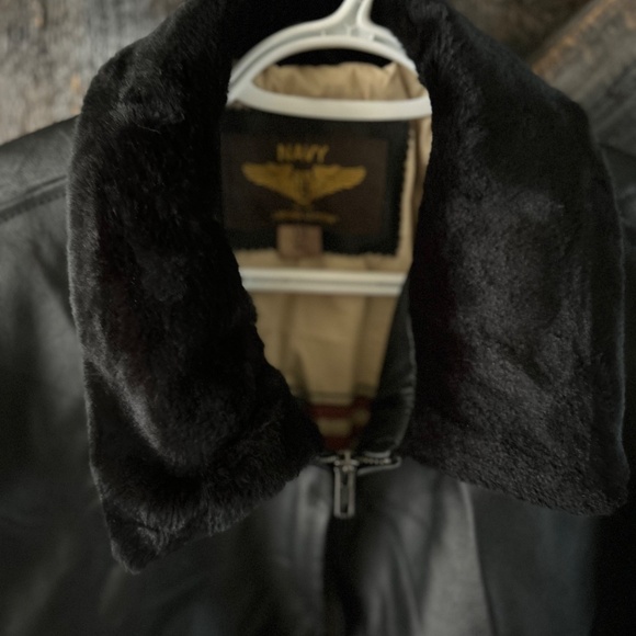 Men's Navy 100% Genuine Leather Full Lined Full Zipper Jacket w/Fur Collar - Picture 3 of 5